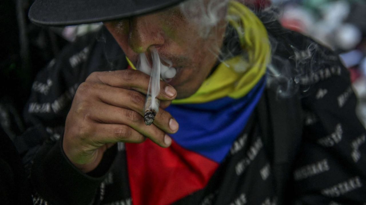 CNNE 1409180 - colombia, encaminada en legalizacion del uso recreativo de marihuana