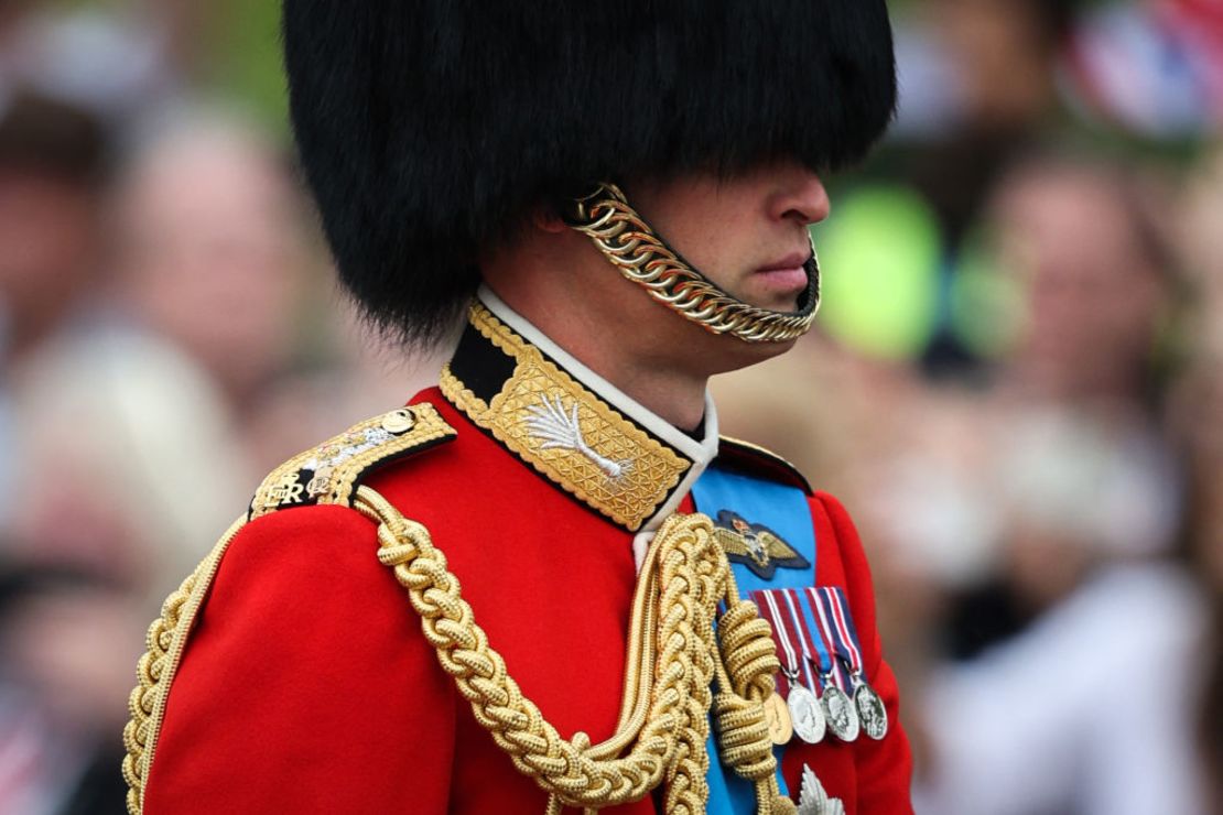 El príncipe Guillermo de Gales durante el primer Trooping the Colour de su padre, el Rey Carlos III