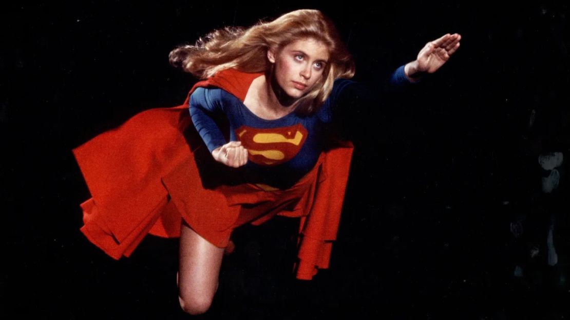 Helen Slater en la película "Supergirl", 1984.