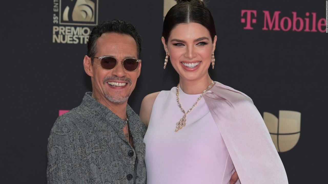 CNNE 1410109 - marc anthony comparte la primera foto de su bebe en el dia del padre