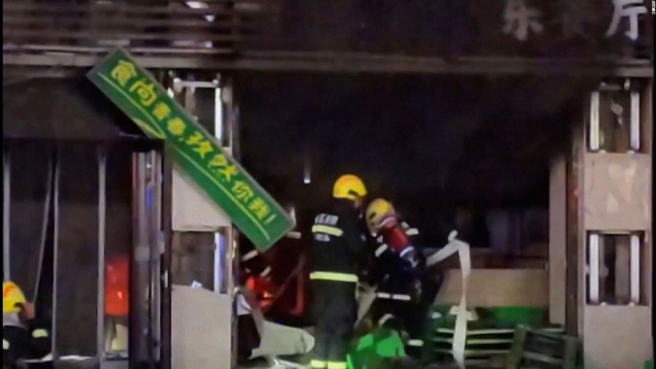 CNNE 1411719 - al menos 31 muertos tras la explosion de un restaurante en china