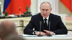 CNNE 1413775 - discurso de putin a militares tras rebelion del grupo wagner