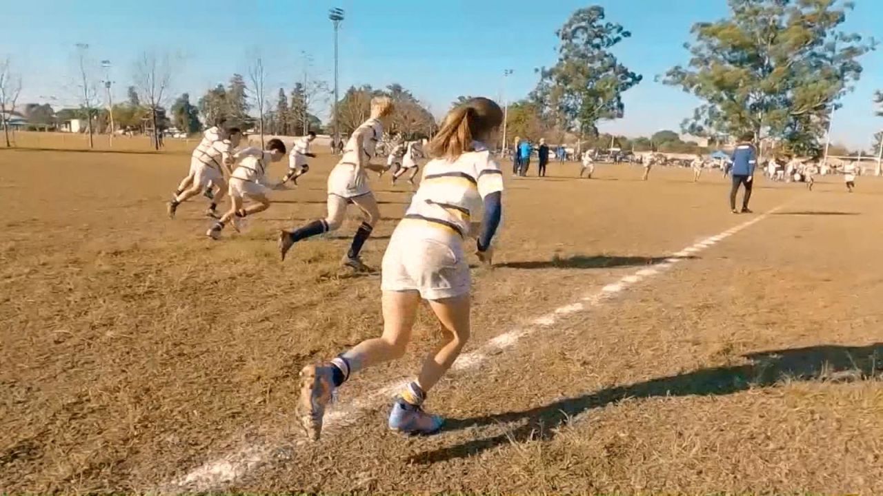 CNNE 1418853 - una nina transforma el rugby juvenil en tucuman