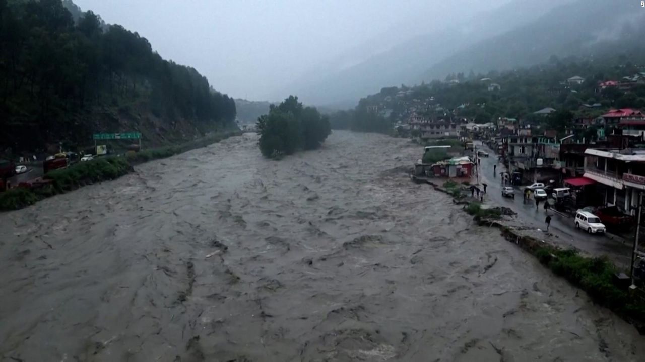 CNNE 1419695 - al menos 22 muertos en la india por las inundaciones