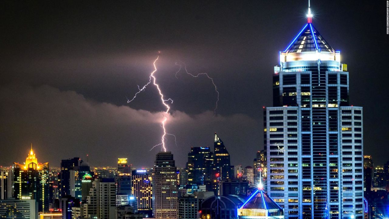 CNNE 1420106 - las razones para no tomar una ducha durante una tormenta electrica