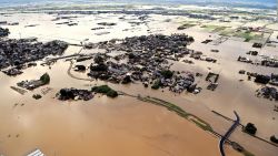 CNNE 1420541 - el clima extremo afecta a regiones en todo el mundo