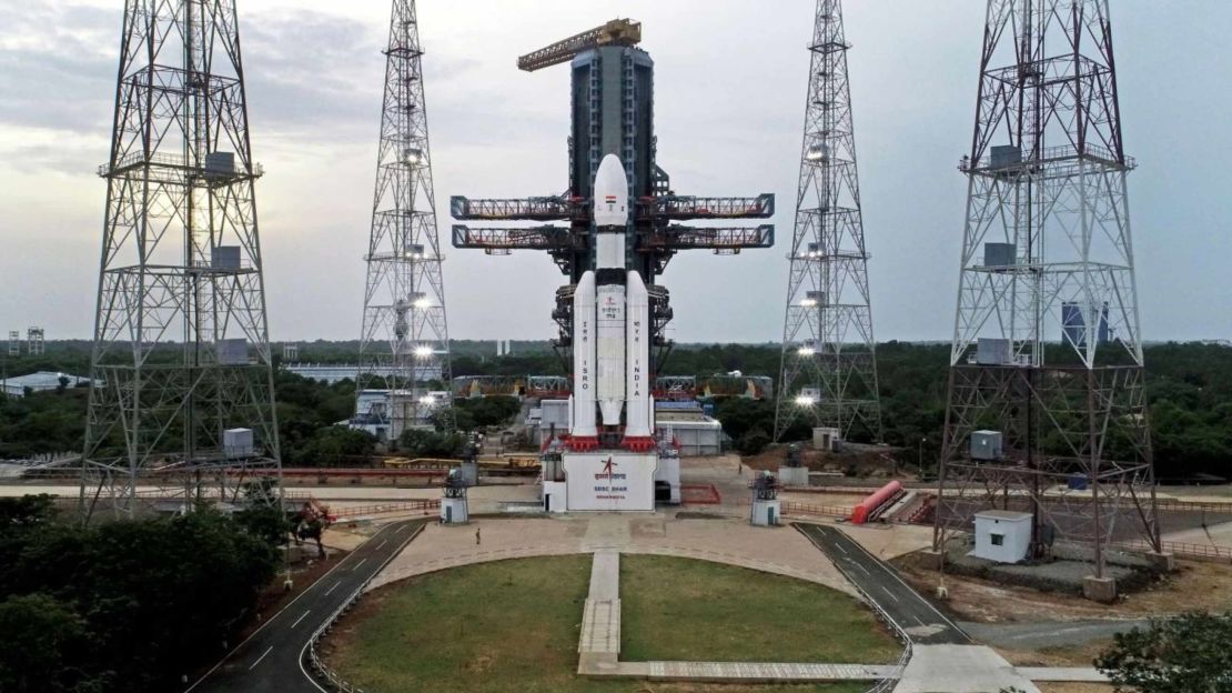 Chandrayaan-3 se prepara para su lanzamiento en Sriharikota, India, el 13 de julio de 2023.