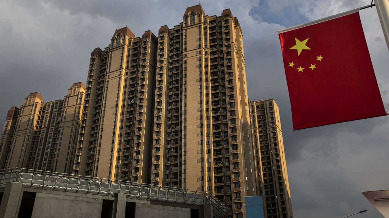 CNNE 1423372 - grupo inmobiliario evergrande de china busca refinanciar su enorme deuda