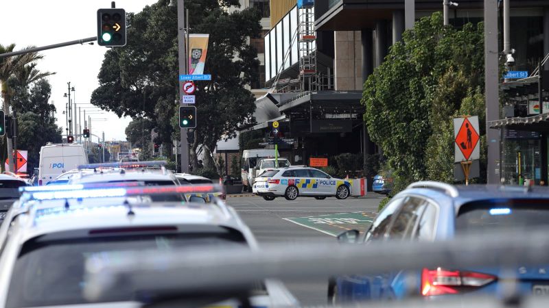 Dos muertos en un tiroteo en auckland horas antes de que la ciudad albergue el mundial femenino de fútbol | cnn