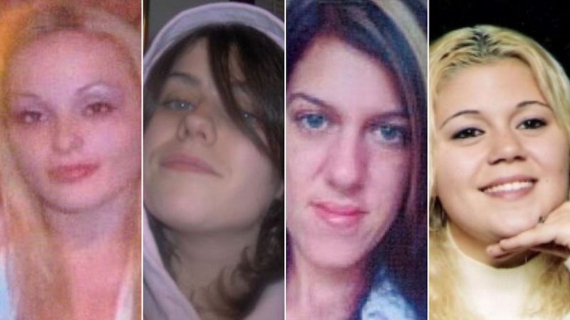 Melissa Barthelemy, Maureen Brainard-Barnes, Amber Lynn Costello y Megan Waterman son conocidas como "las cuatro de Gilgo", cuyos crímenes fueron cometidos al parecer por Rex Heuermann.