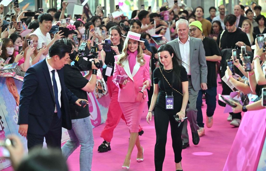 La actriz australiana Margot Robbie durante un evento de promoción de la película "Barbie" en Seúl, Corea del Sur.