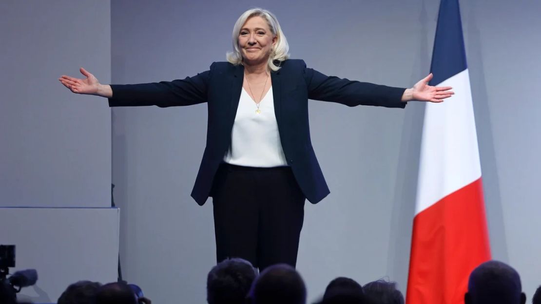 Marine Le Pen, líder del partido francés de ultraderecha Rassemblement National (Agrupación Nacional), comenzó a usar un lenguaje más moderado recientemente. Crédito: Chesnot/Getty Images Europe/Getty Images