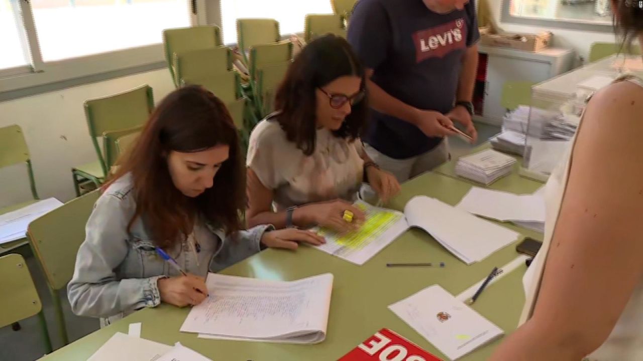 CNNE 1425696 - elecciones en espana- cierran colegios electorales e inicia conteo