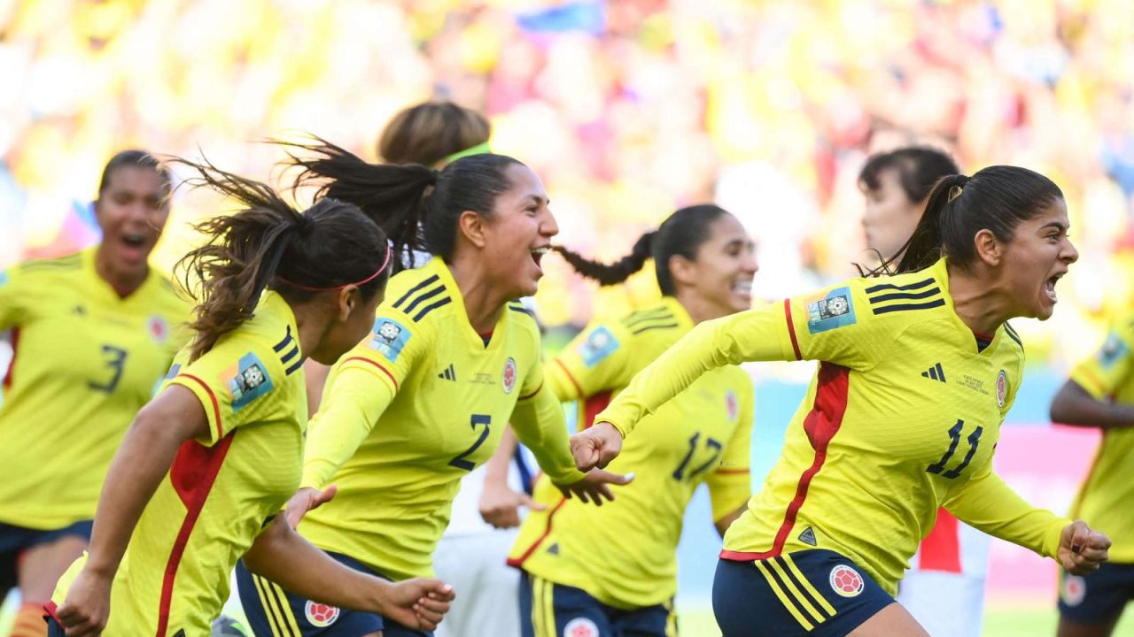 CNNE 1426567 - mundial femenino- colombia y brasil son la sonrisa de sudamerica