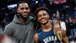 CNNE 1426628 - lo ultimo sobre la salud de bronny, hijo de lebron james