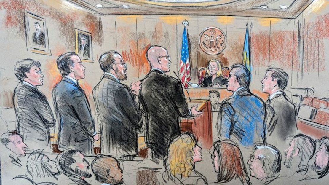 En este boceto de un tribunal federal, Hunter Biden, los abogados y la jueza Maryellen Noreika asisten a una audiencia de declaración de culpabilidad por dos cargos menores de incumplimiento intencional del pago de impuestos sobre la renta en Wilmington, Delaware, el 26 de julio.