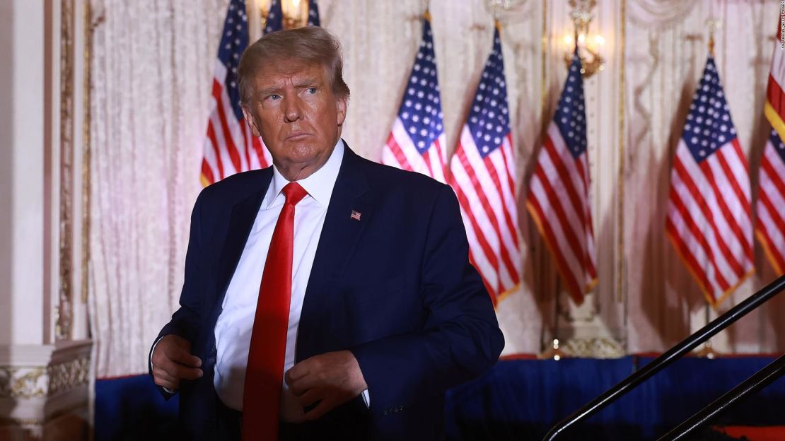 CNNE 1427935 - el fiscal smith presenta nuevos cargos contra trump e incluye a otro acusado