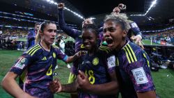 CNNE 1428774 - las reacciones de las jugadoras colombianas tras su triunfo en el mundial ante alemania