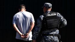 CNNE 1433229 - denuncian desapariciones forzadas de corta duracion en el salvador