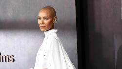 CNNE 1434739 - asi luce ahora jada pinkett smith en su lucha contra la alopecia