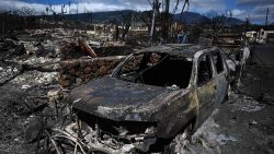 CNNE 1435052 - "mi casa quedo 100% en cenizas"- efectos de los incendios en maui