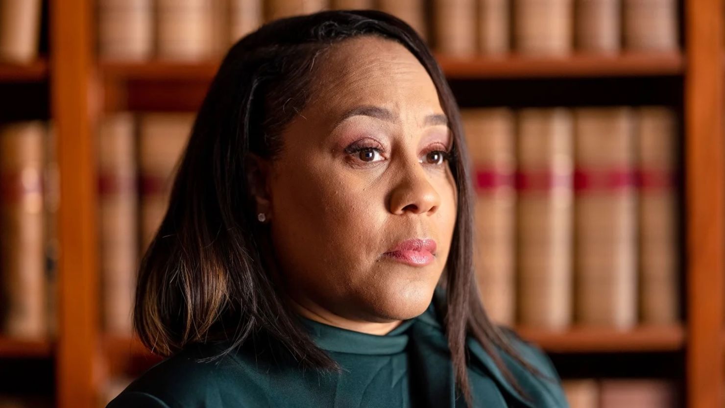 Fani Willis, fiscal de distrito del condado de Fulton, Georgia, dentro de las cámaras de su oficina en la Torre del Centro de Justicia del condado de Fulton en Atlanta, Georgia, el martes 20 de septiembre de 2022.