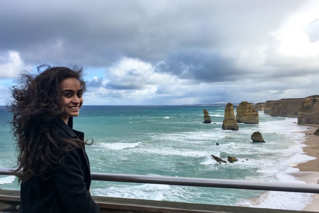 La creadora de contenidos Parthasarathy, también conocida como Peppy Travel Girl, fotografiada en Melbourne, en 2017. Crédito: Preethi Parthasarathy