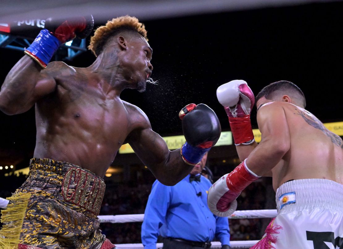 Jermell Charlo enfrenta al argentino Brian Castaño el 14 de mayo de 2022.