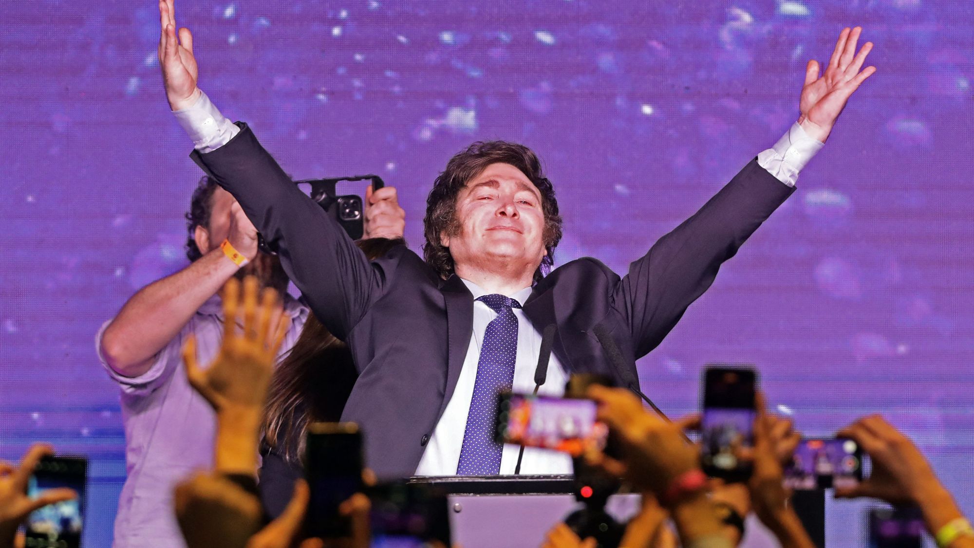 CNNE 1436583 - javier milei, el candidato mas votado en argentina