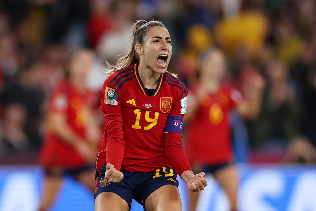 Olga Carmona de España celebra después de marcar el primer gol de su equipo durante el partido final de la Copa Mundial Femenina de la FIFA.