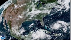 CNNE 1444503 - desantis declara estado de emergencia en florida ante idalia