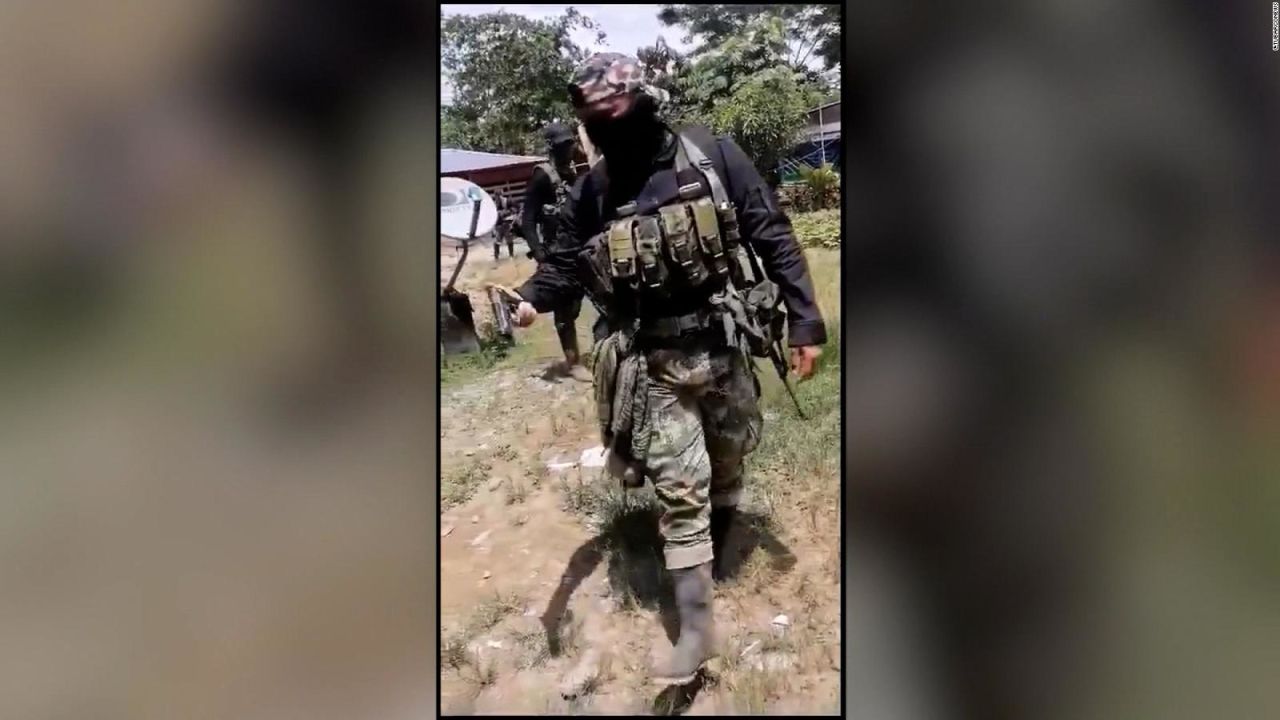 CNNE 1452322 - colombia investiga a militares por presunta intimidacion a civiles