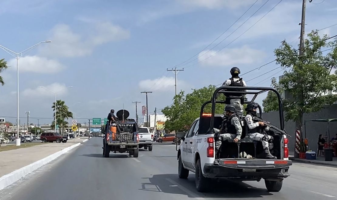 La Guardia Nacional y vehículos militares participan en una operación en el estado de Tamaulipas, México, el domingo 7 de marzo de 2023. Crédito: STR/AFP vía Getty Images