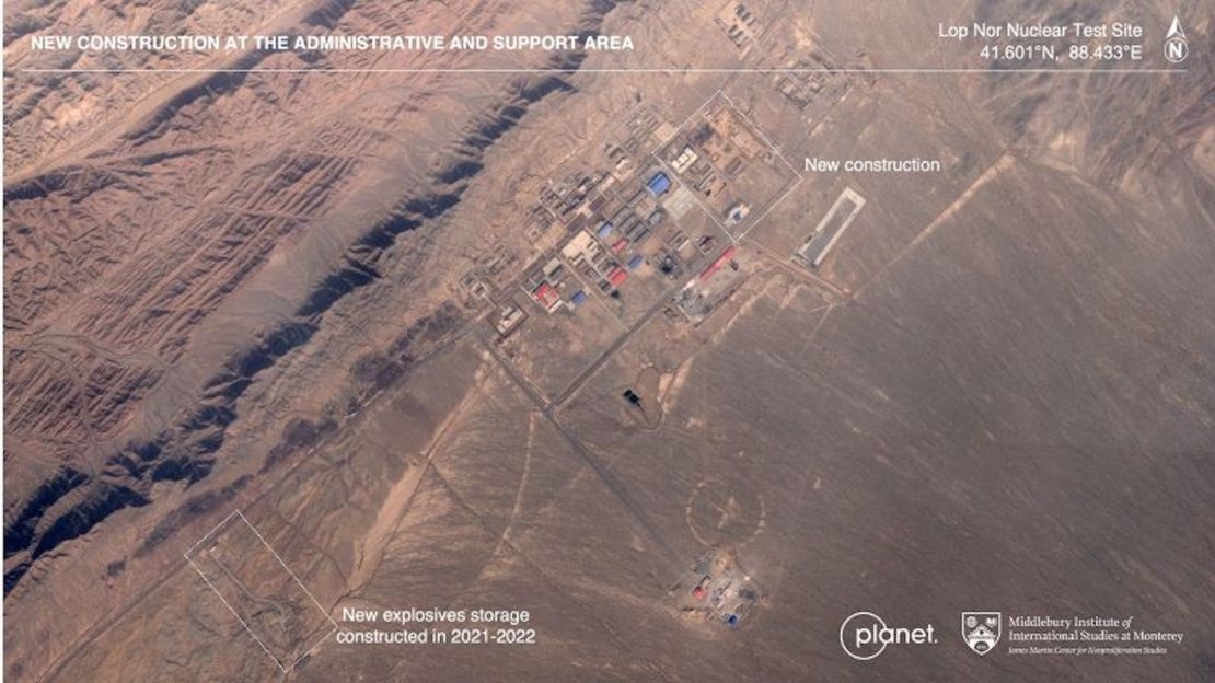 Nueva Construcción en el área administrativa y de apoyo, sitio de pruebas nucleares de Lop Nor.