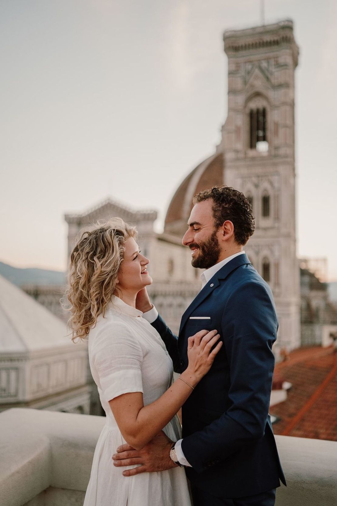 Han pasado cinco años desde que Kacie y Dario se conocieron en Florencia y ahora viven allí juntos.Crédito: Jamie Lee @JamieInItalyPhoto/JamieInItaly.com