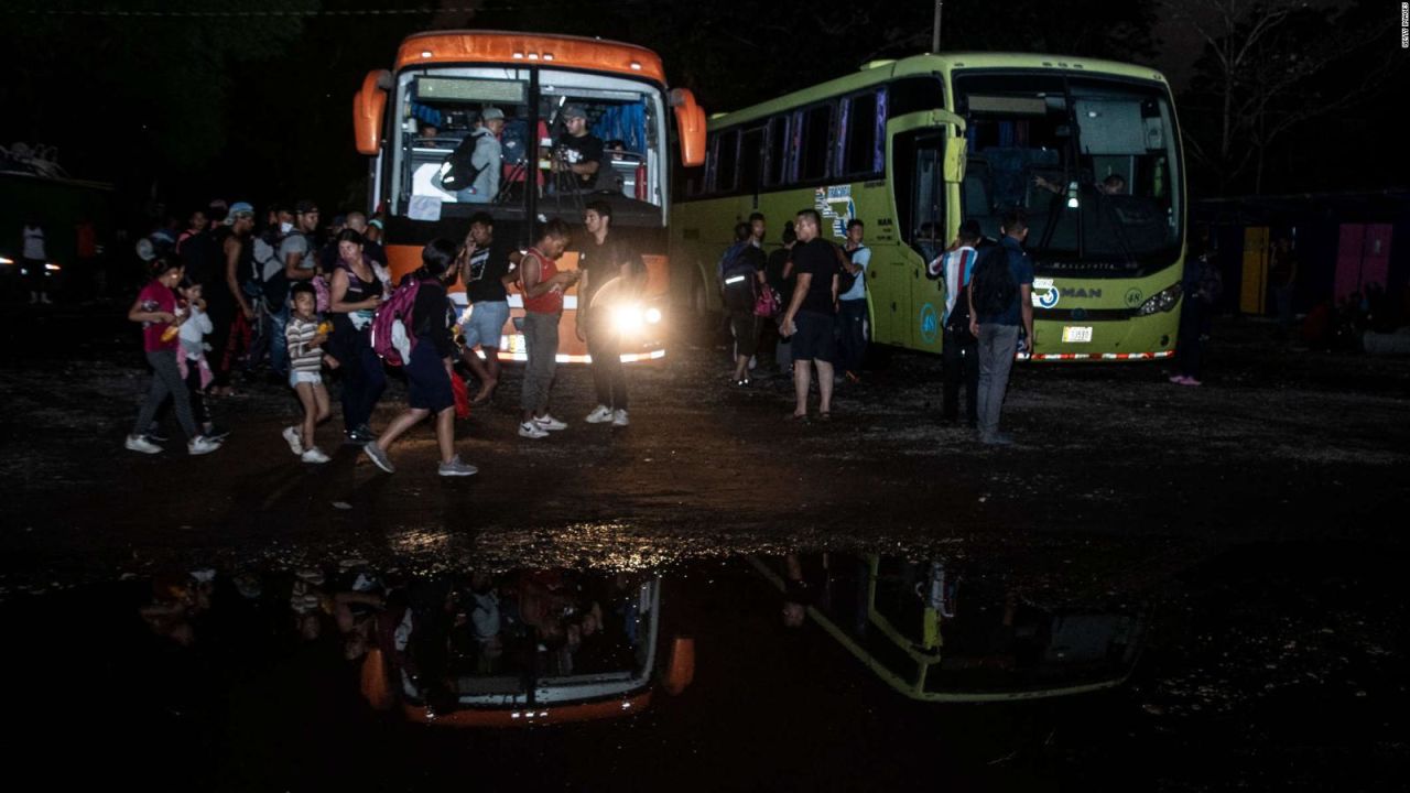 CNNE 1456877 - enfrentamientos entre migrantes y autoridades al sur de costa rica