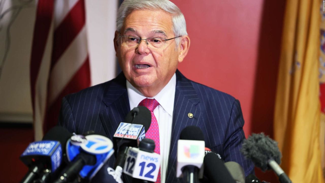 CNNE 1457495 - el senador bob menendez se niega a renunciar