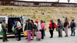 CNNE 1458148 - condado de san diego en crisis humanitaria por migrantes