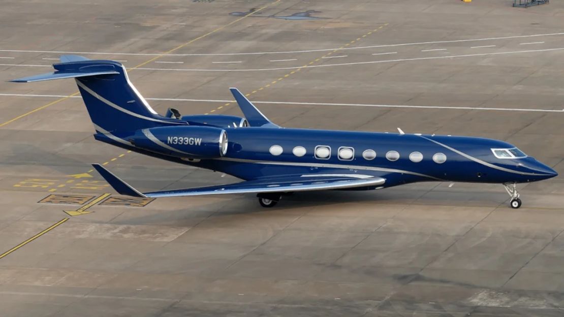 Fu Xiaotian viajó dos veces en un jet privado Gulfstream G650, según sus publicaciones en redes sociales.