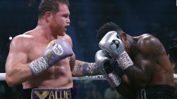 CNNE 1464825 - canelo agranda su leyenda tras vencer a charlo