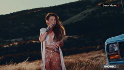 CNNE 1466871 - thalia estrena "bebe, perdon" con ritmo mexicano