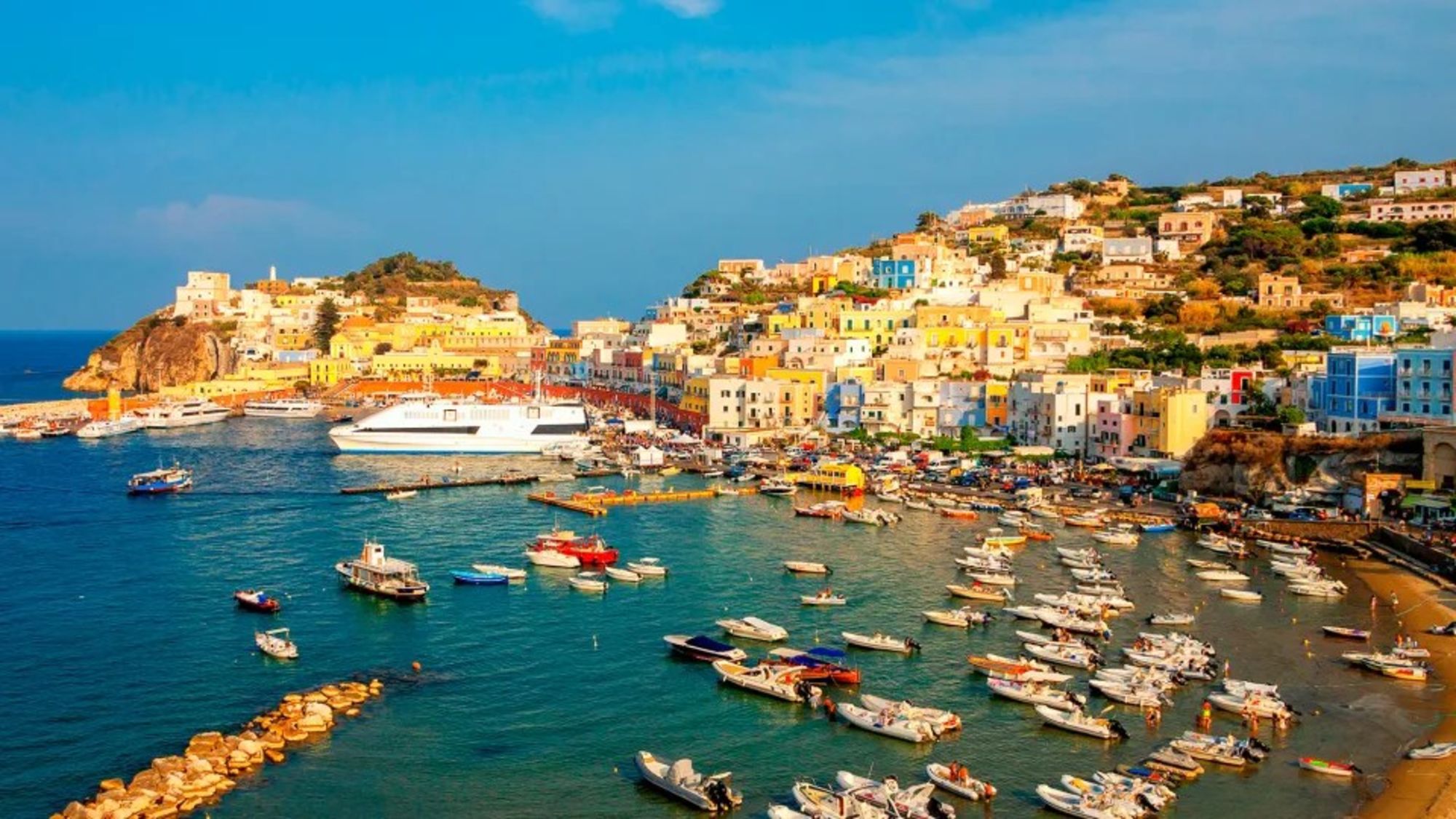 CNNE 1478628 - 231012093518-03-americans-moved-ancetral-home-italy-ponza