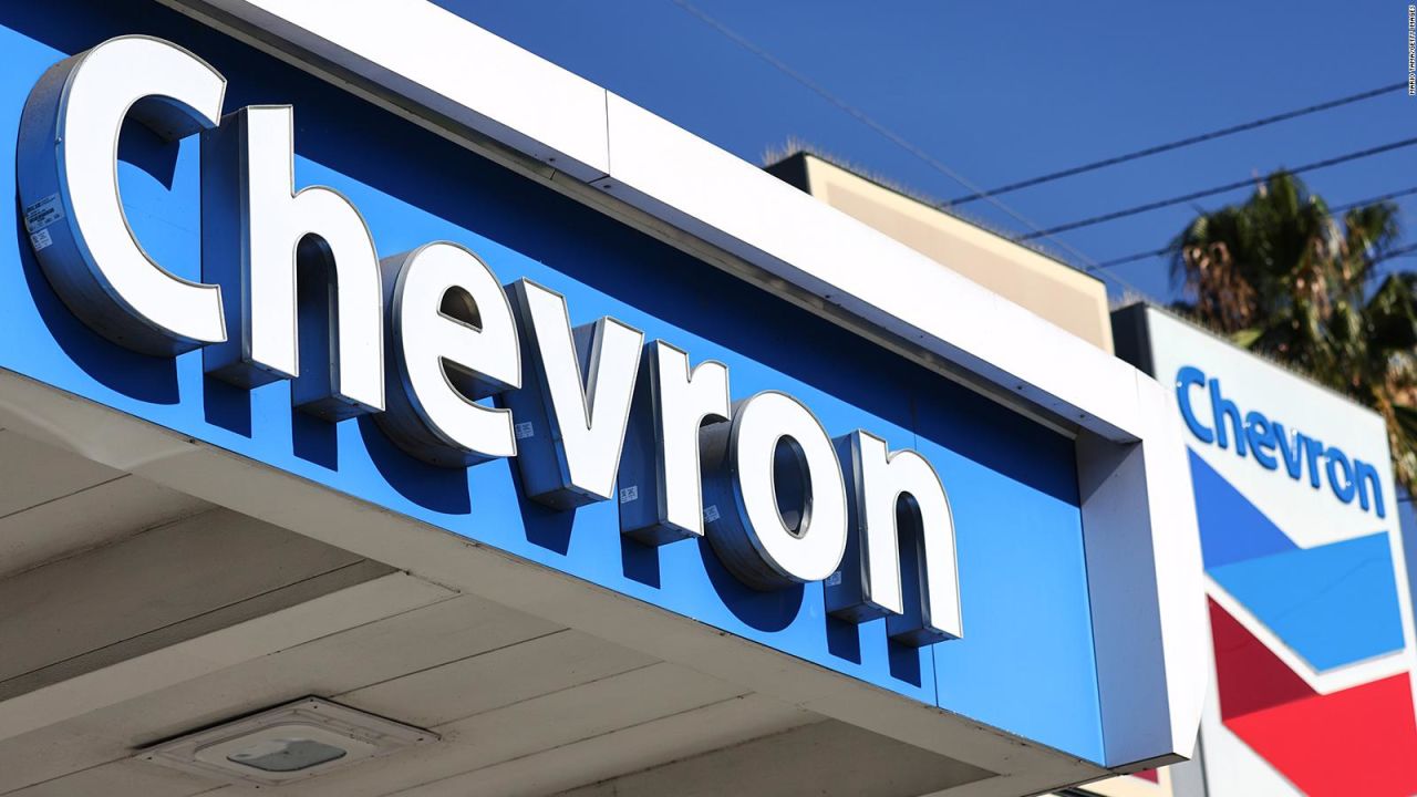 CNNE 1481854 - chevron anuncia compra de hess en acuerdo de consolidacion de la industria petrolera