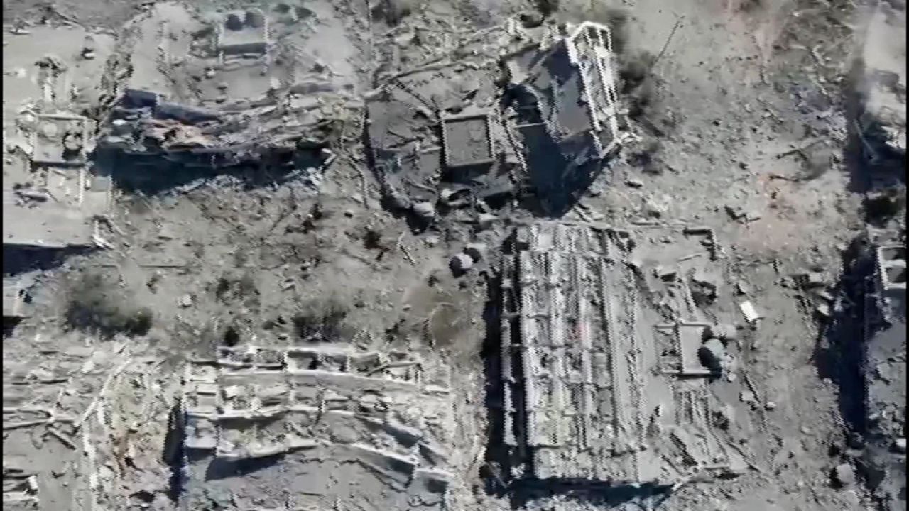 CNNE 1483116 - un video muestra los terribles momentos tras un ataque aereo en gaza