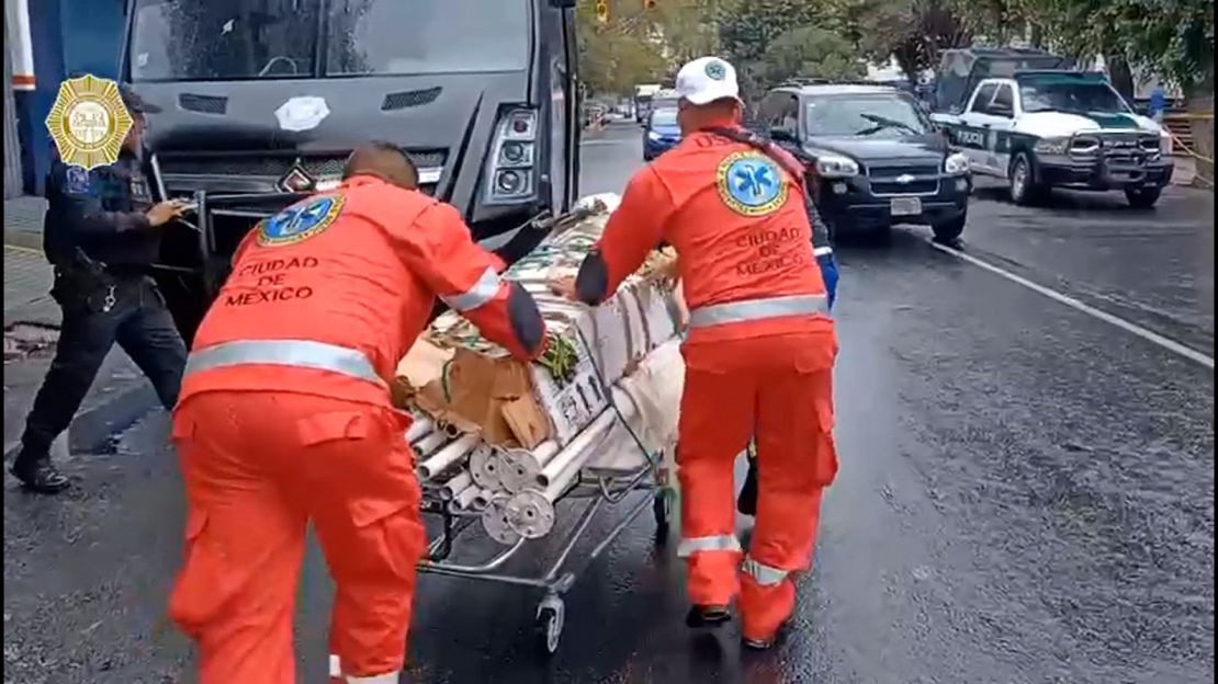 Paramédicos de la Ciudad de México se preparan para ir a Acapulco. Crédito: Secretaría de Seguridad de la Ciudad de México