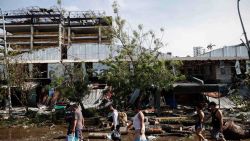 CNNE 1484610 - "no tenemos comida ni agua", el clamor de un sobreviviente del huracan otis