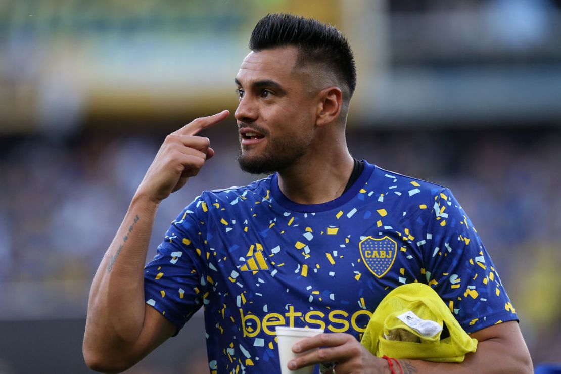 Sergio Romero de Boca Juniors hace gestos antes de un partido entre Boca Juniors y Estudiantes como parte del Grupo B de la Copa de la Liga Profesional 2023 en el Estadio Alberto J. Armando el 28 de octubre de 2023 en Buenos Aires, Argentina.