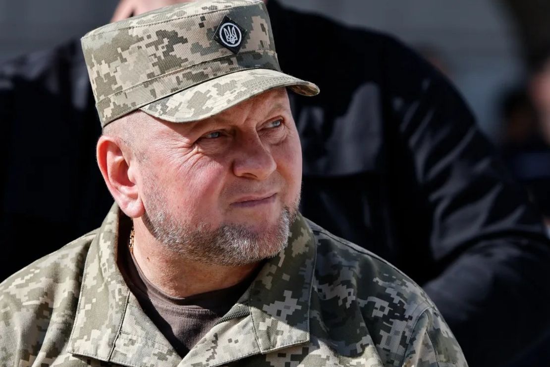 El comandante en jefe de las Fuerzas Armadas de Ucrania, Valery Zaluzhny, durante un acto dedicado al Día de la Independencia de Ucrania el 24 de agosto de 2023 en Kyiv, Ucrania. El 24 de agosto, Ucrania celebra su declaración de independencia de la URSS en 1991. Crédito: Yan Dobronosov/Global Images Ucrania/Getty Images