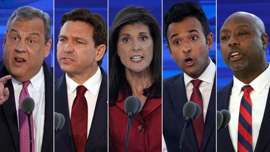 De izquierda a derecha, Chris Christie, Ron Desantis, Nikki Haley, Vivek Ramaswamy y Tim Scott.