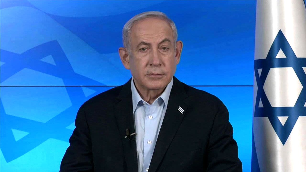 El primer ministro israelí, Benjamin Netanyahu, habla con Dana Bash de CNN el domingo 12 de noviembre.